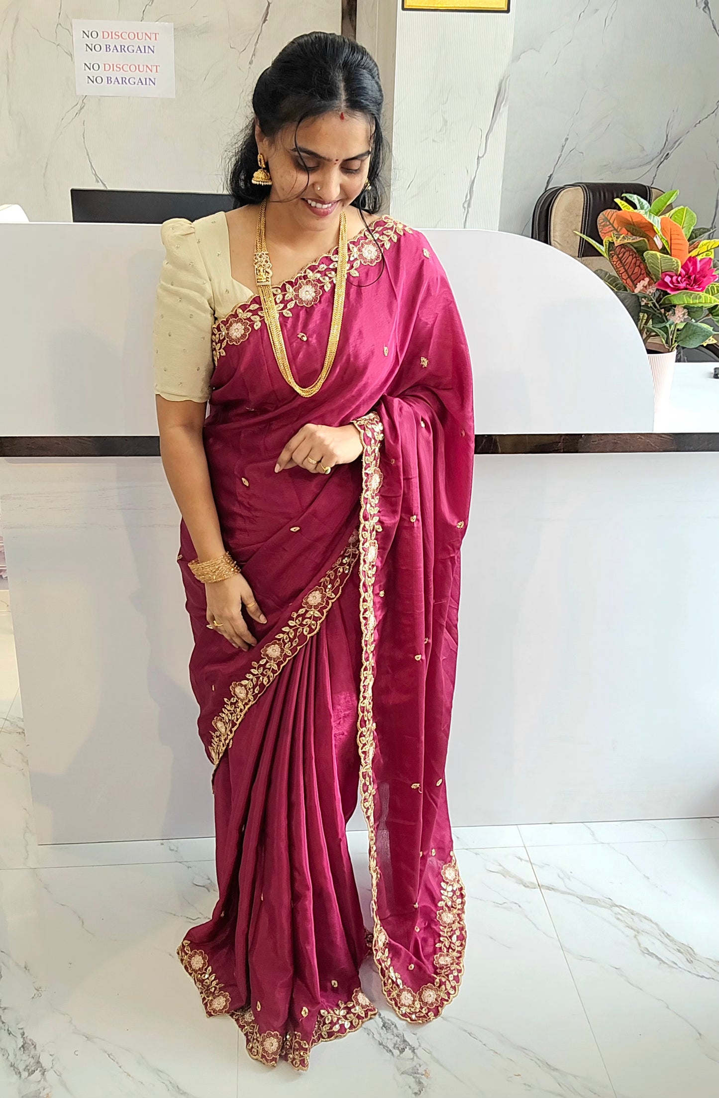 Code SLS 217 saree un stiched blouse