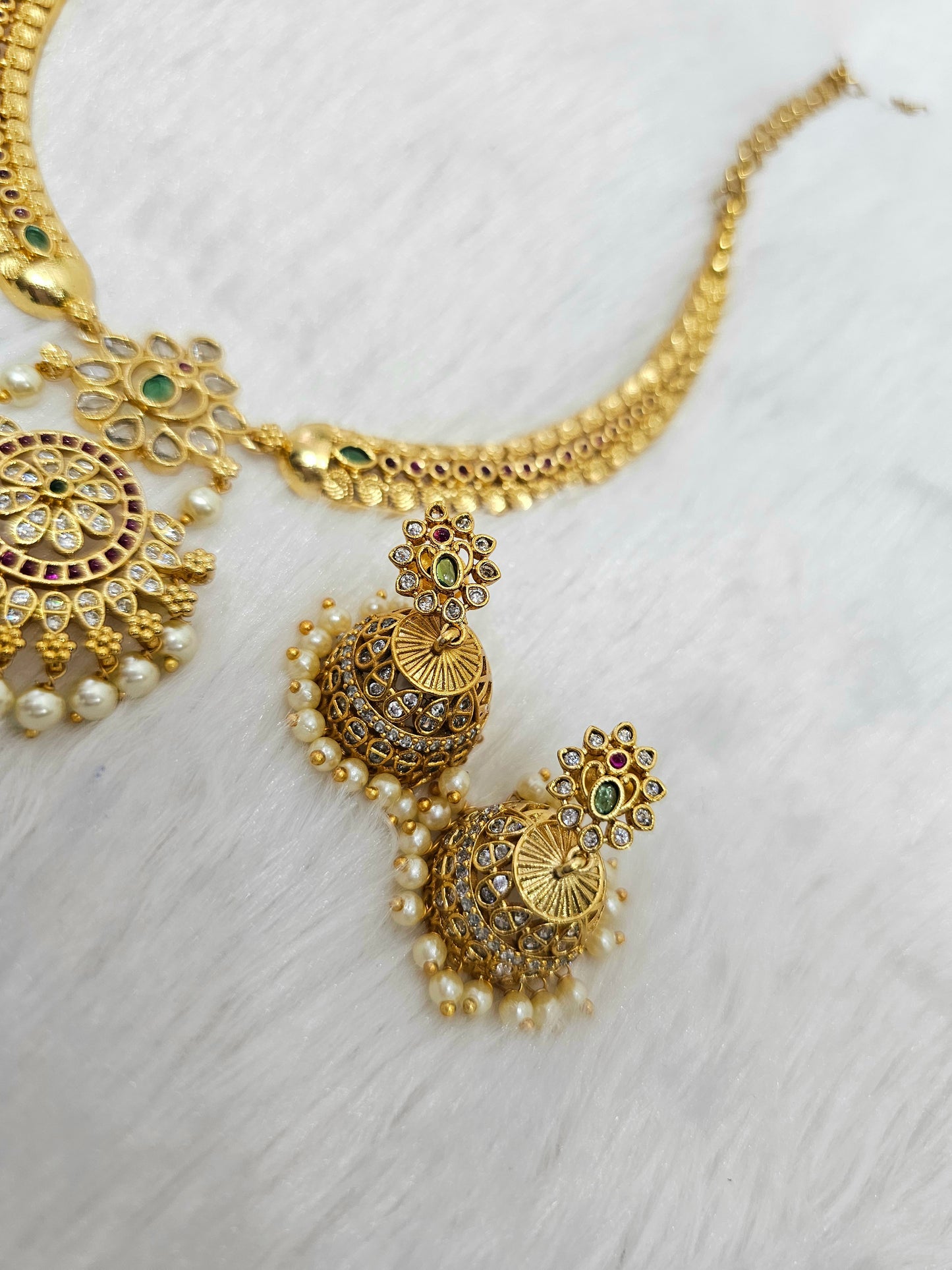 Neck set with earrings code SLS 434J
