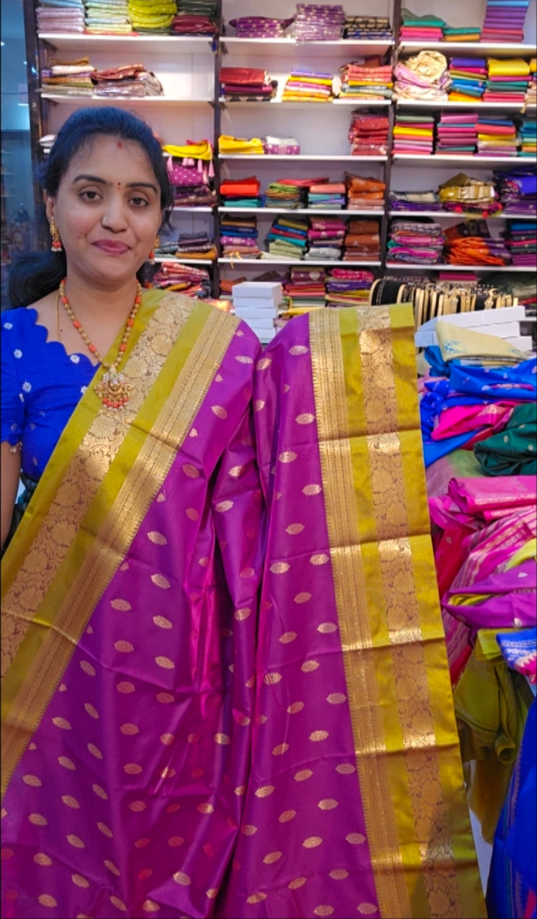 Saree un stiched blouse code SLS 532