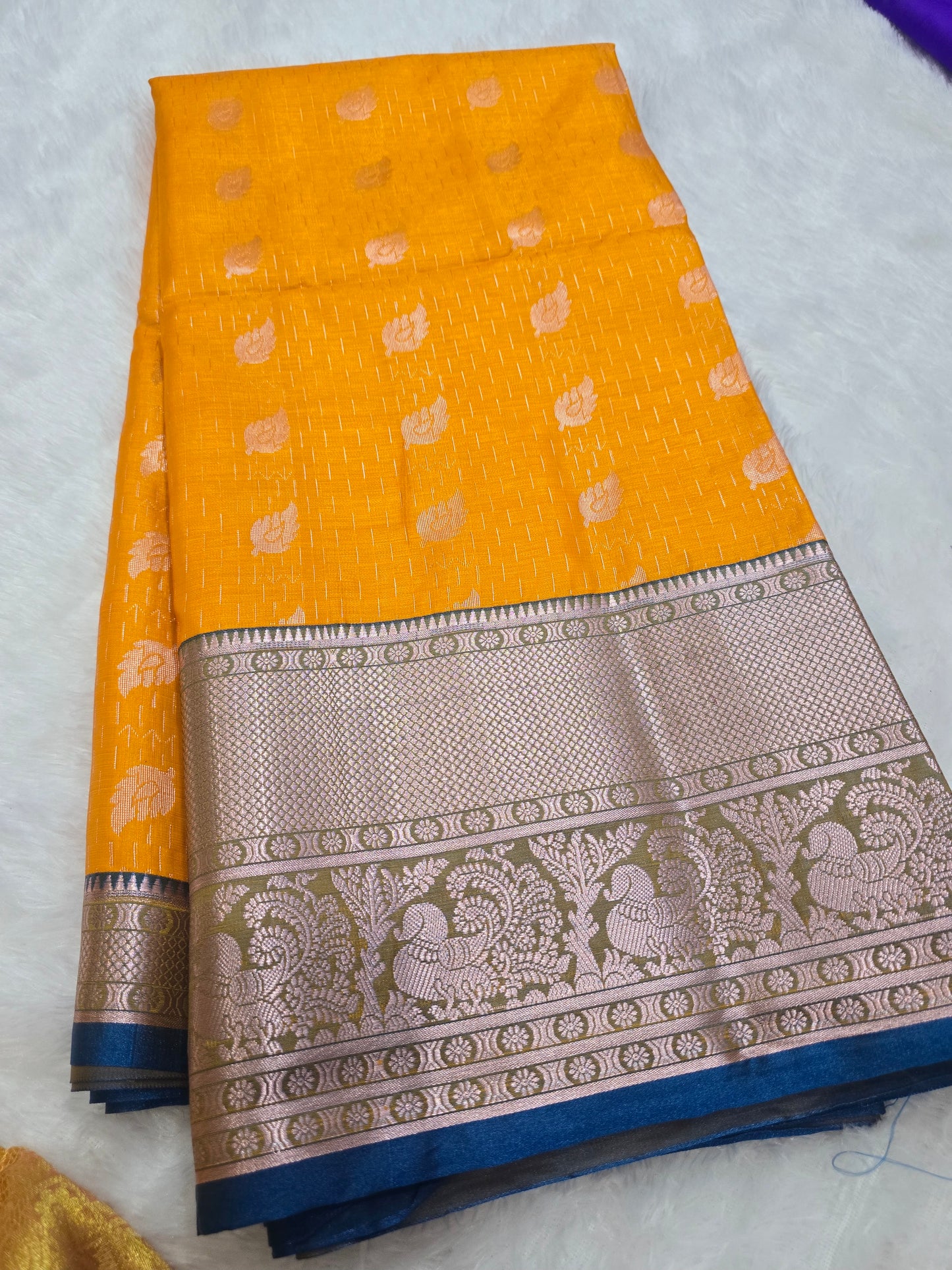 Saree un stiched blouse code SLS 366