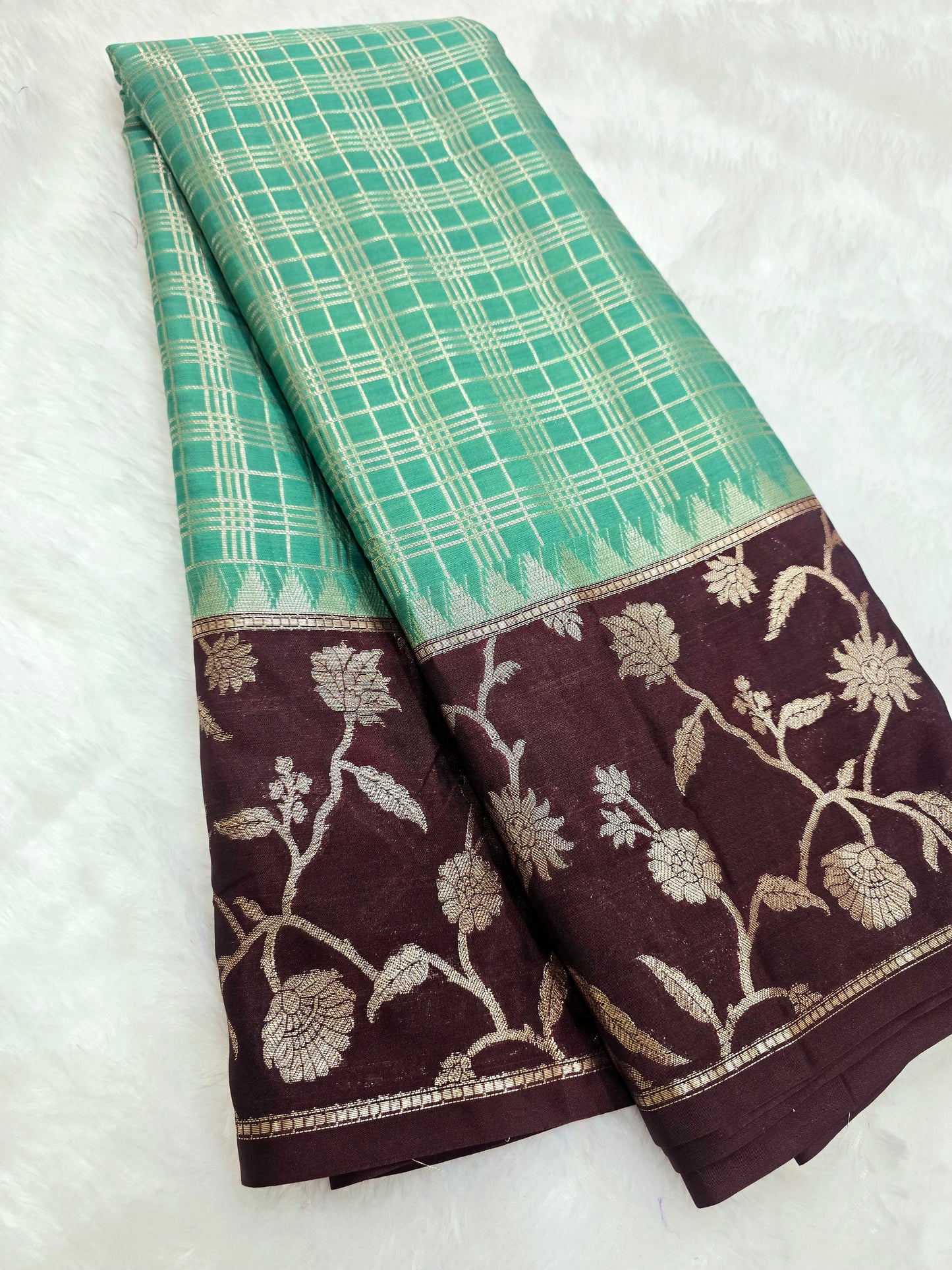 Saree un stiched blouse code SLS 367