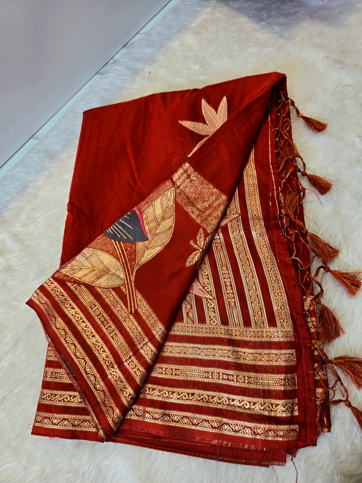 Saree un stiched blouse code SLS 614