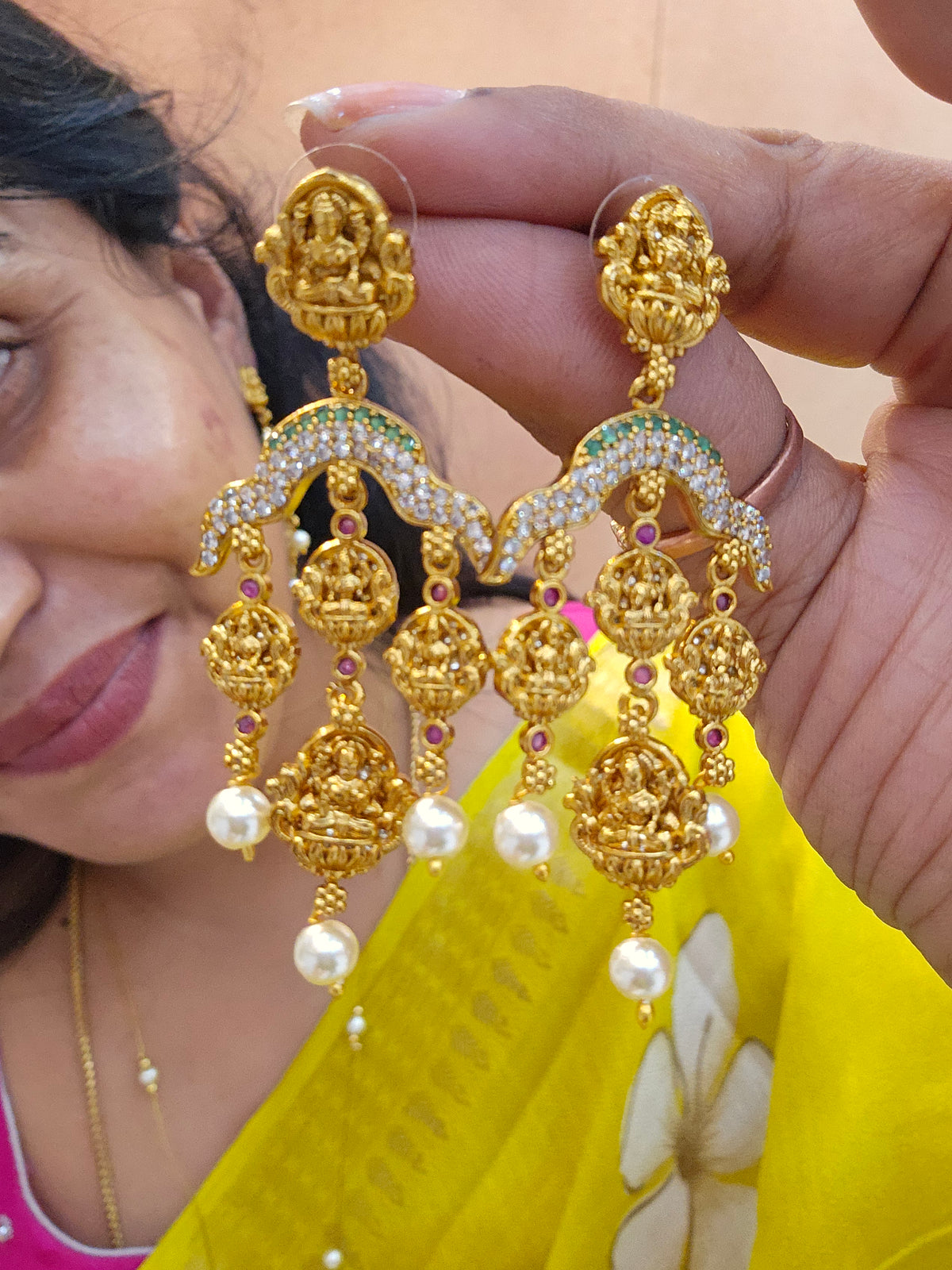 Earinges code SLS 152J