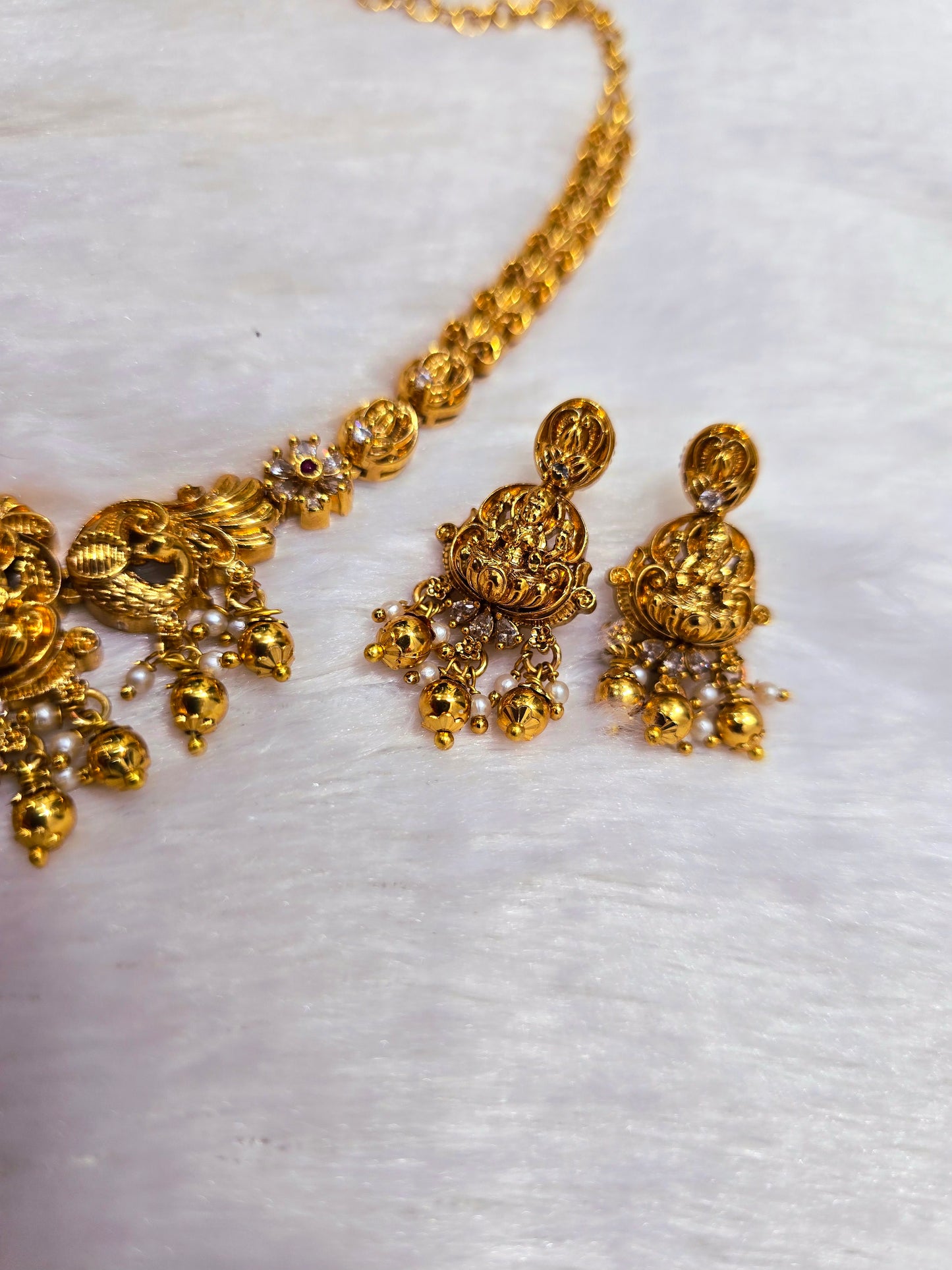 Neck set with earrings Code SLS 390J