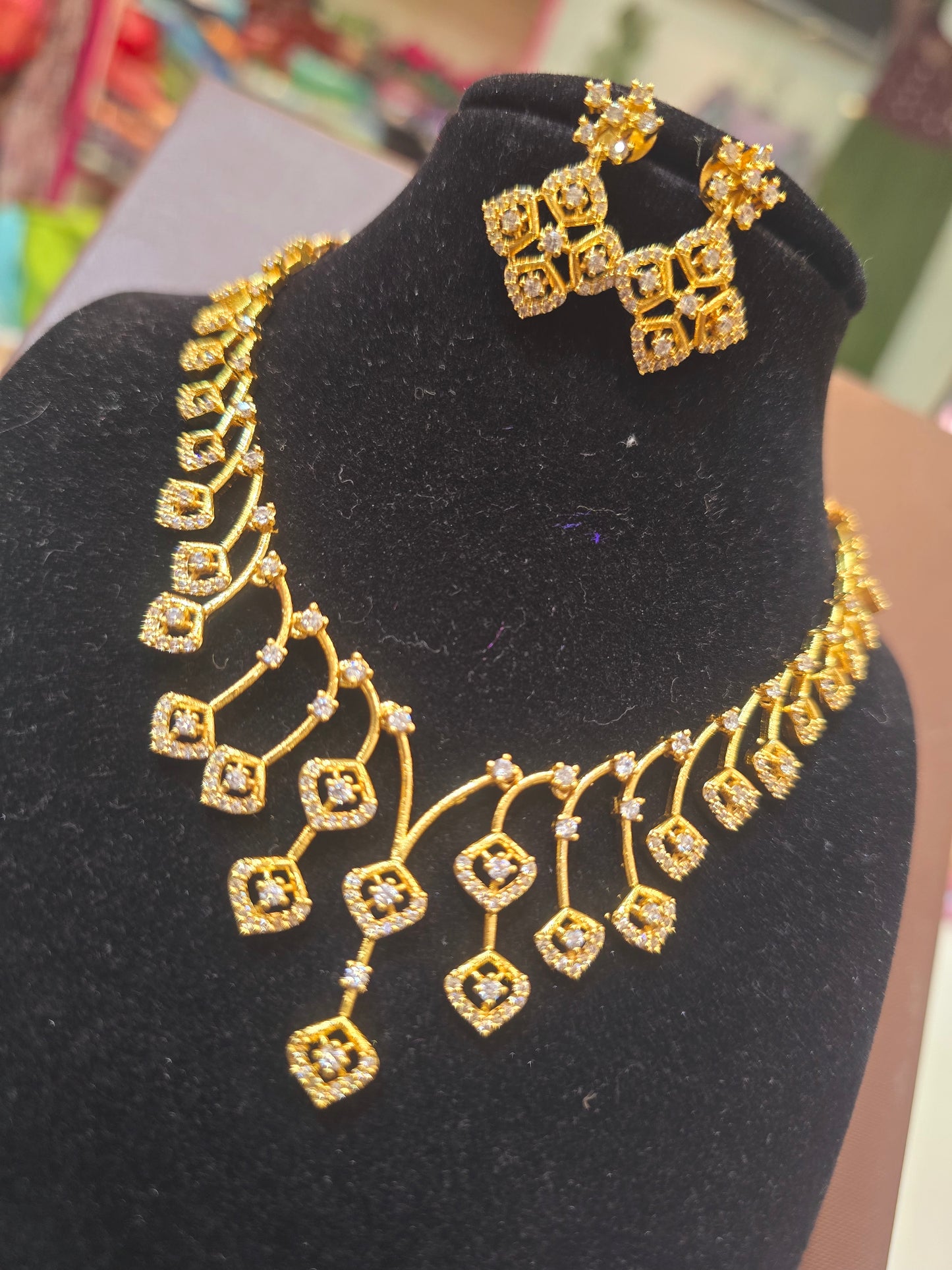 Neck set with earrings Code 307 J