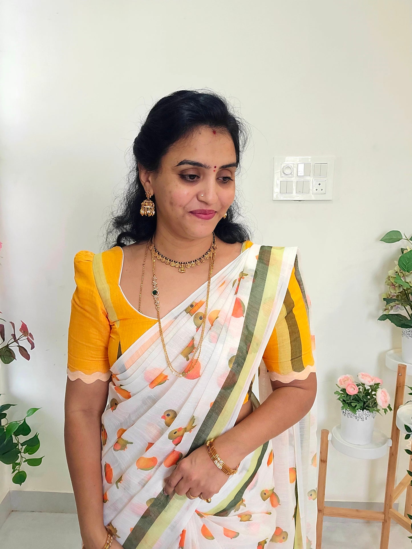 Code SLS 216 saree un stiched blouse