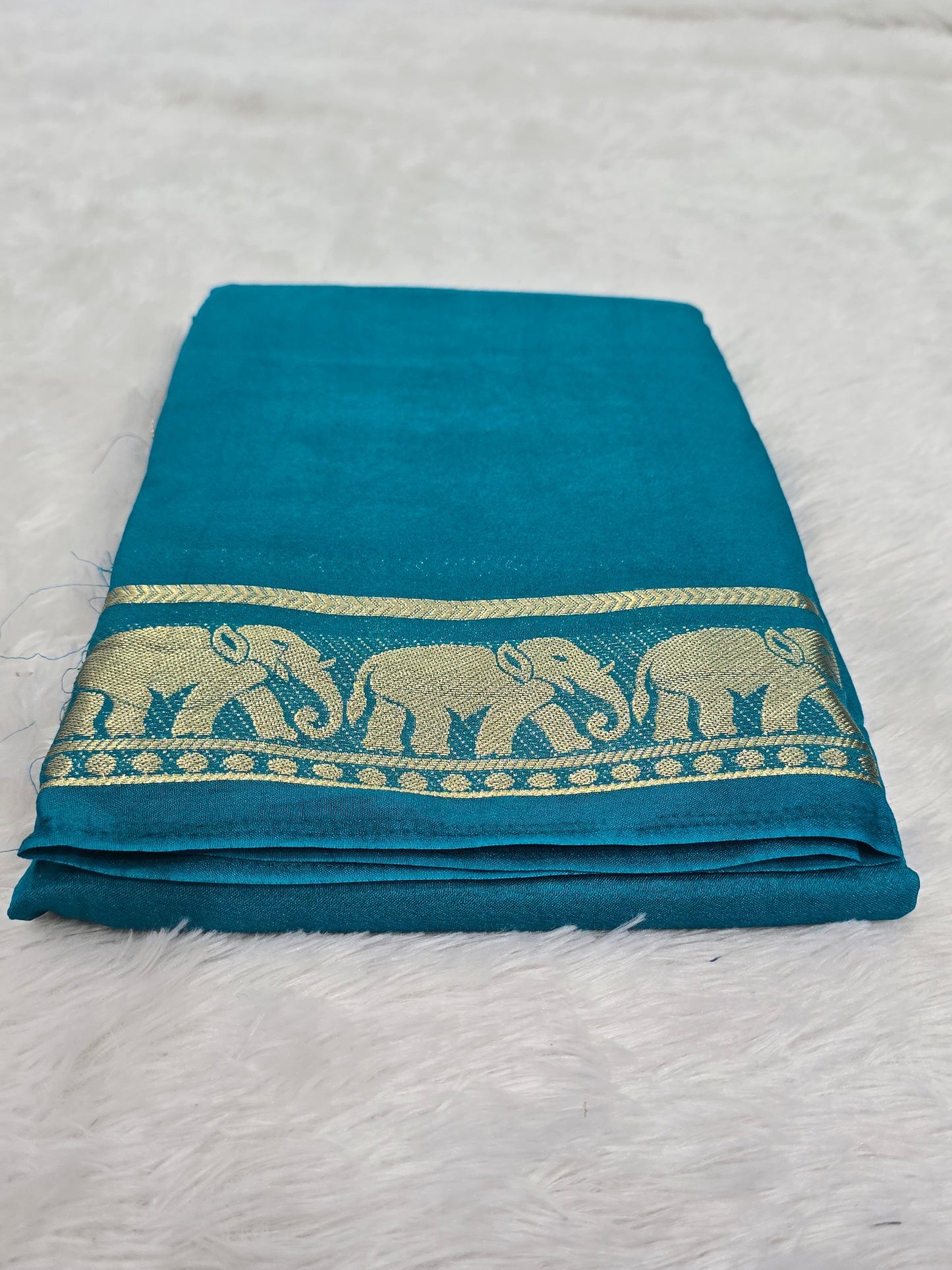 Saree un stiched code SLS 616