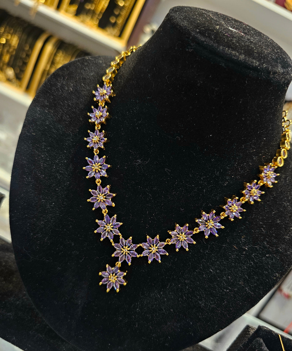 Lavender colour neck set with earinges code SLS 133J