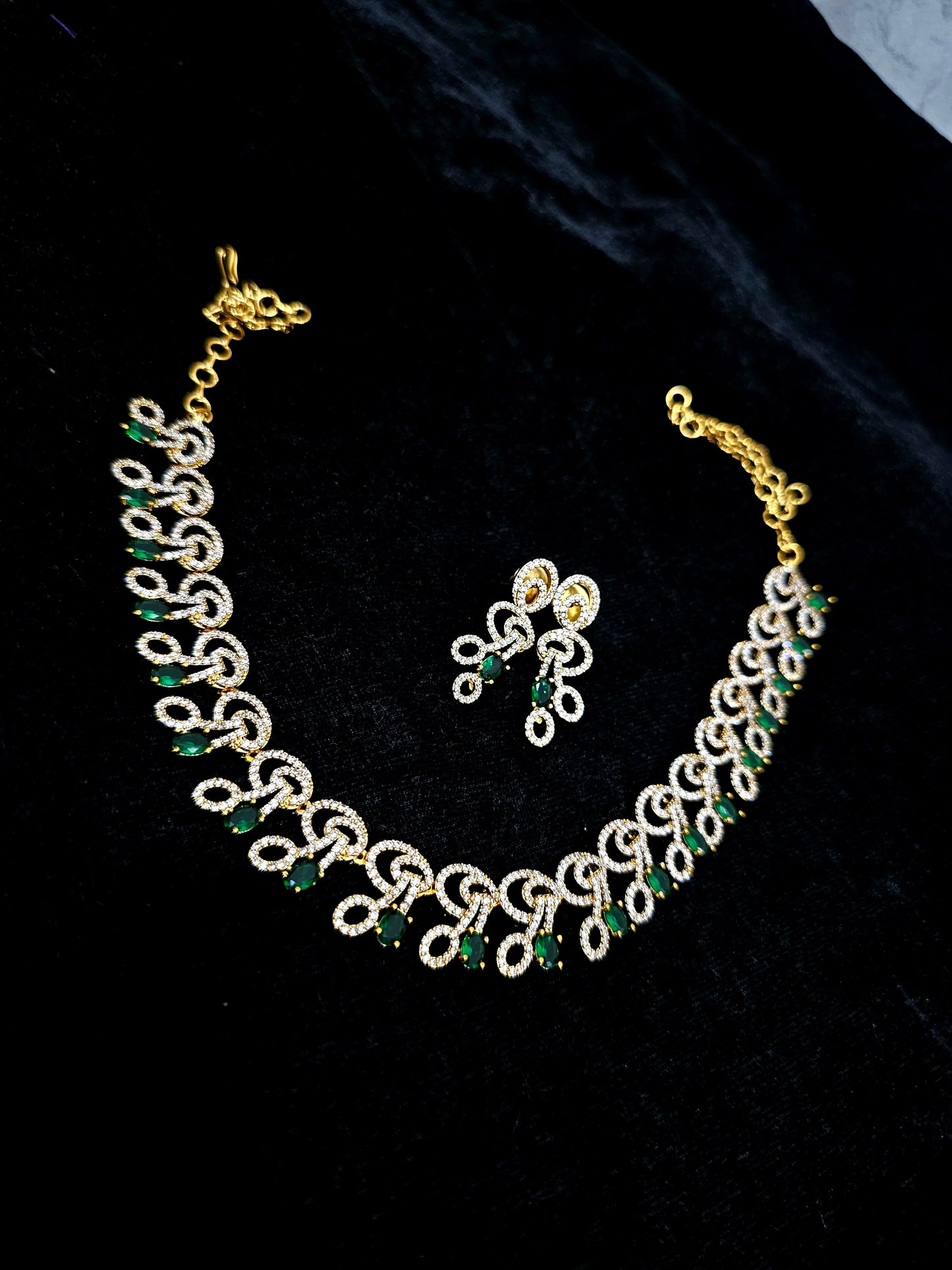 Green Neck set with earrings code SLS 724J
