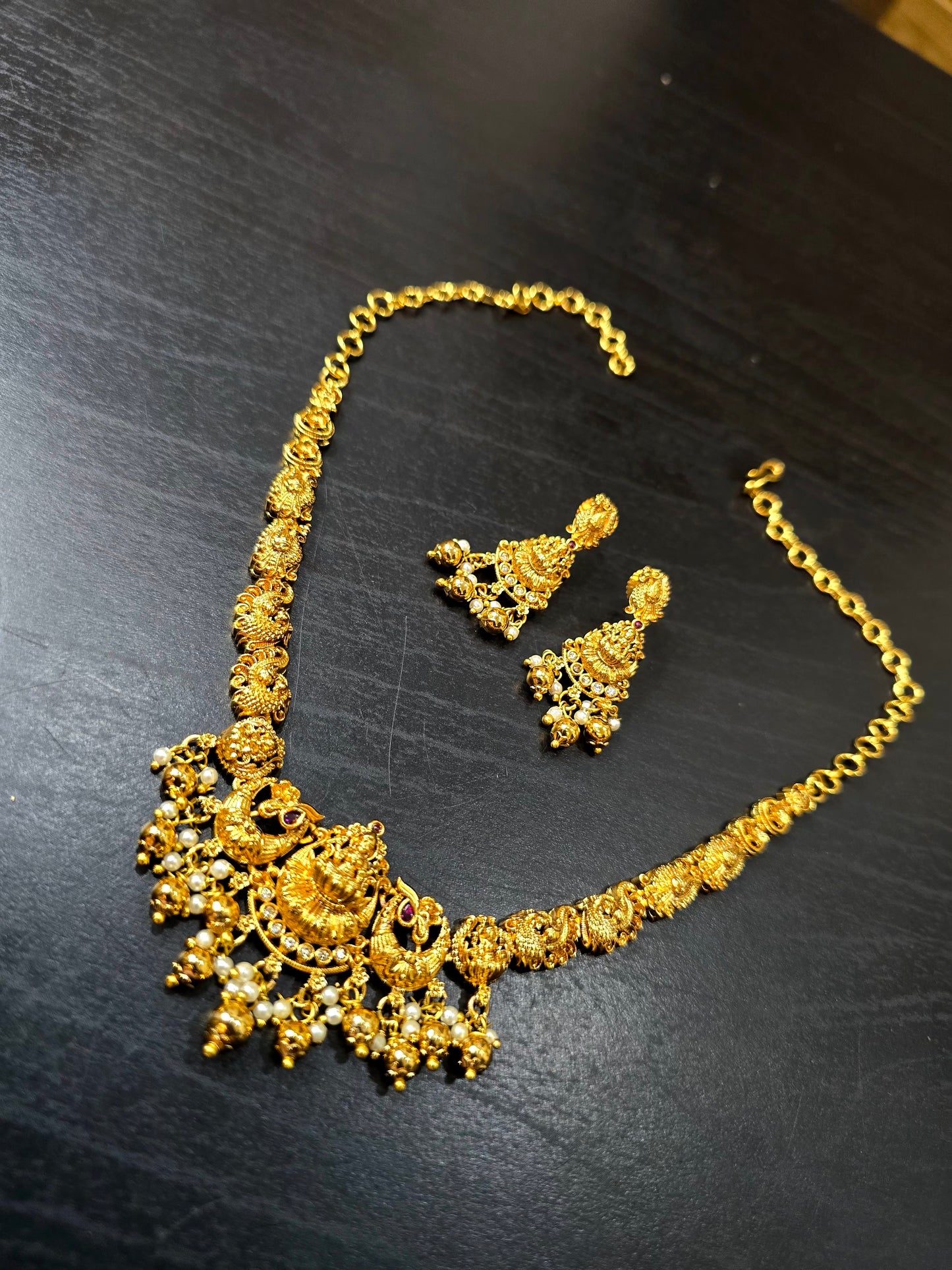 Neck set with earinges code SLS 565J