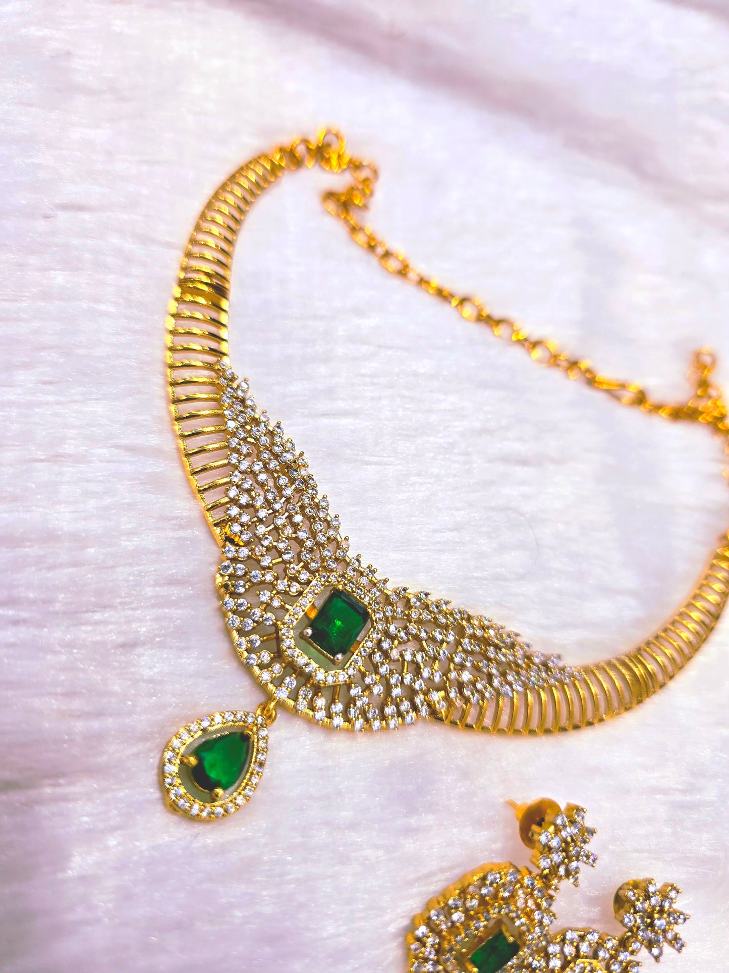 Neck set with earinges code SlS 408 J