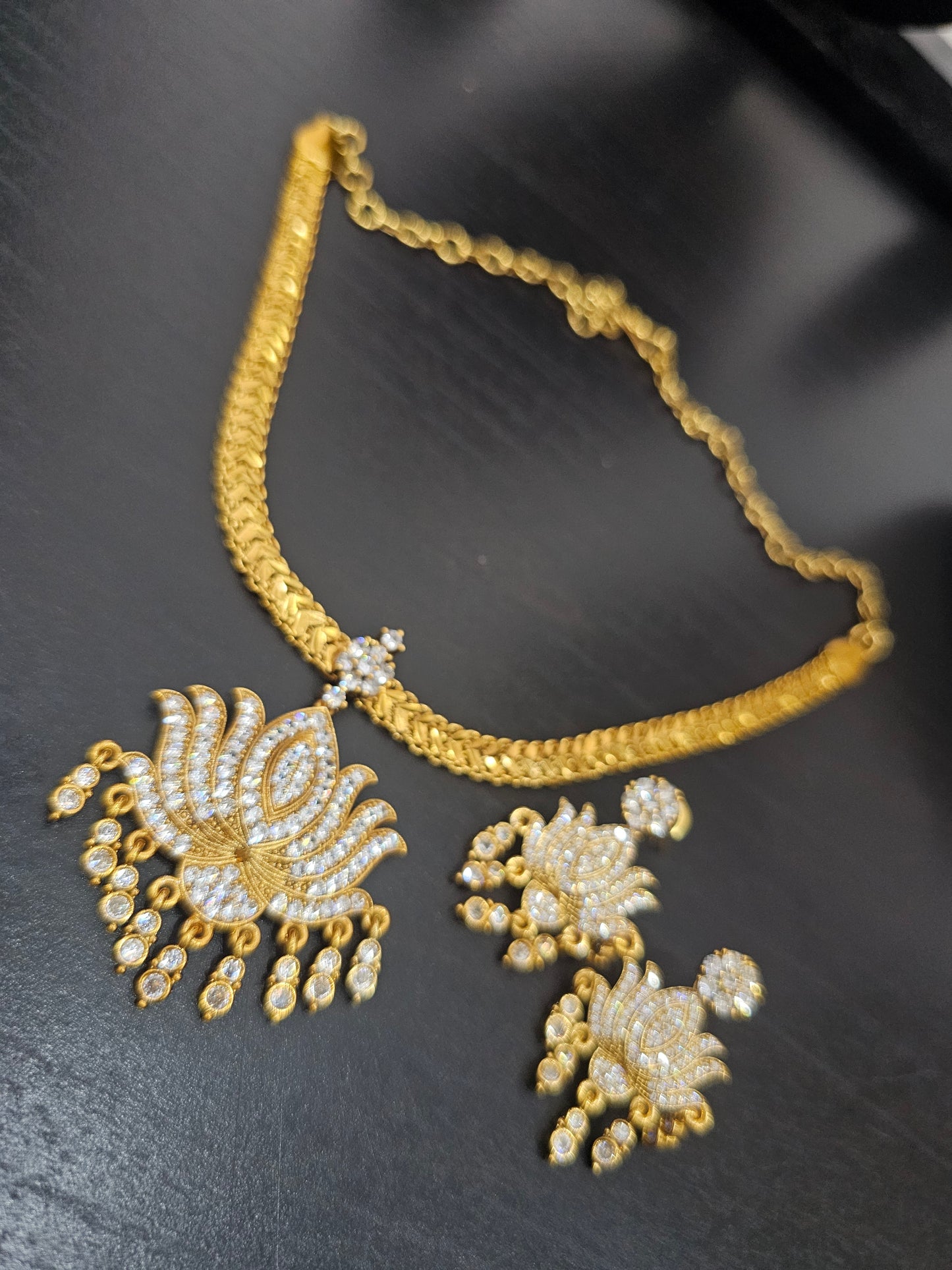 Neck set with earrings code SLS 776J