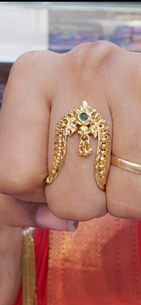 Finger ring code SLS 431 J