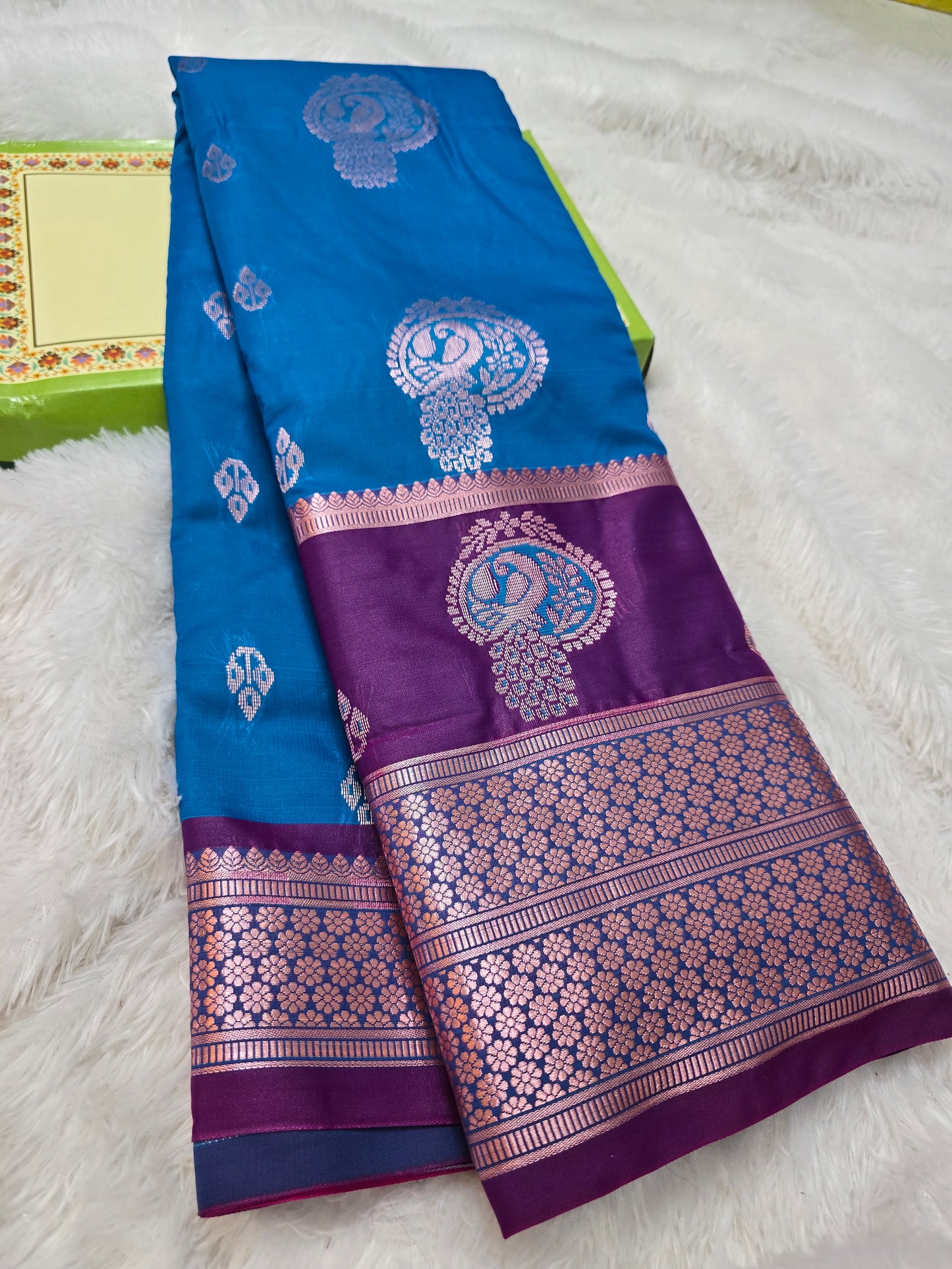 Saree un stiched blouse code SLS 560