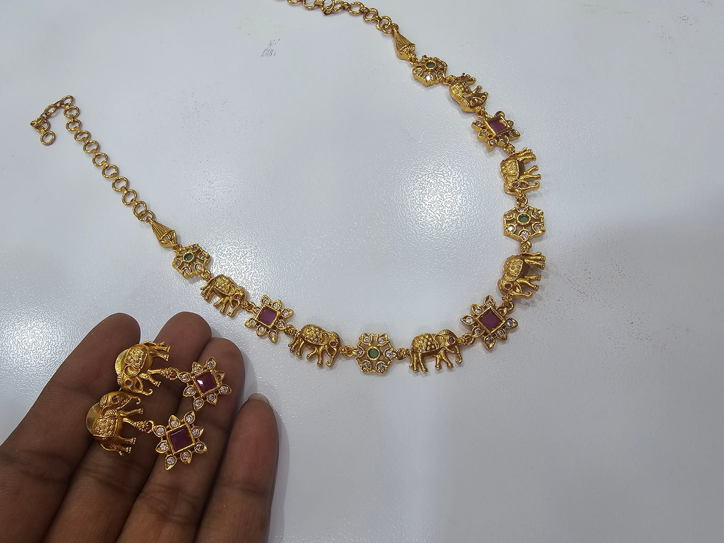 Neck set with earrings SLS 100