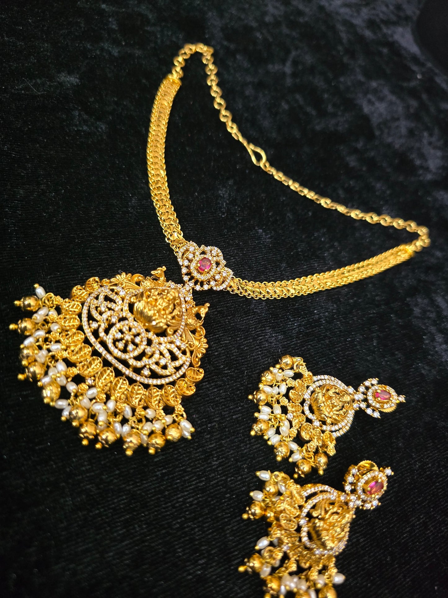 Neck set with earinges code SLS 756J