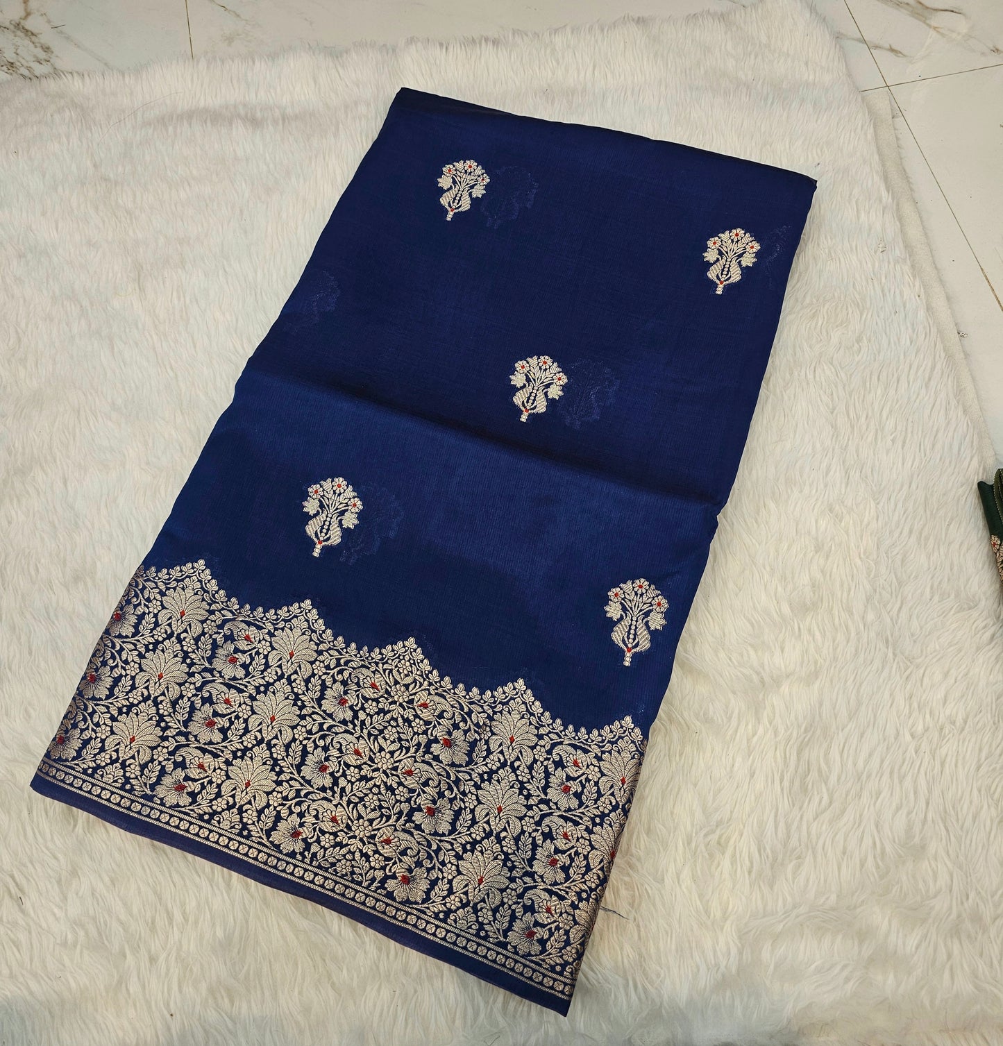 Saree un stiched blouse code SLS 578