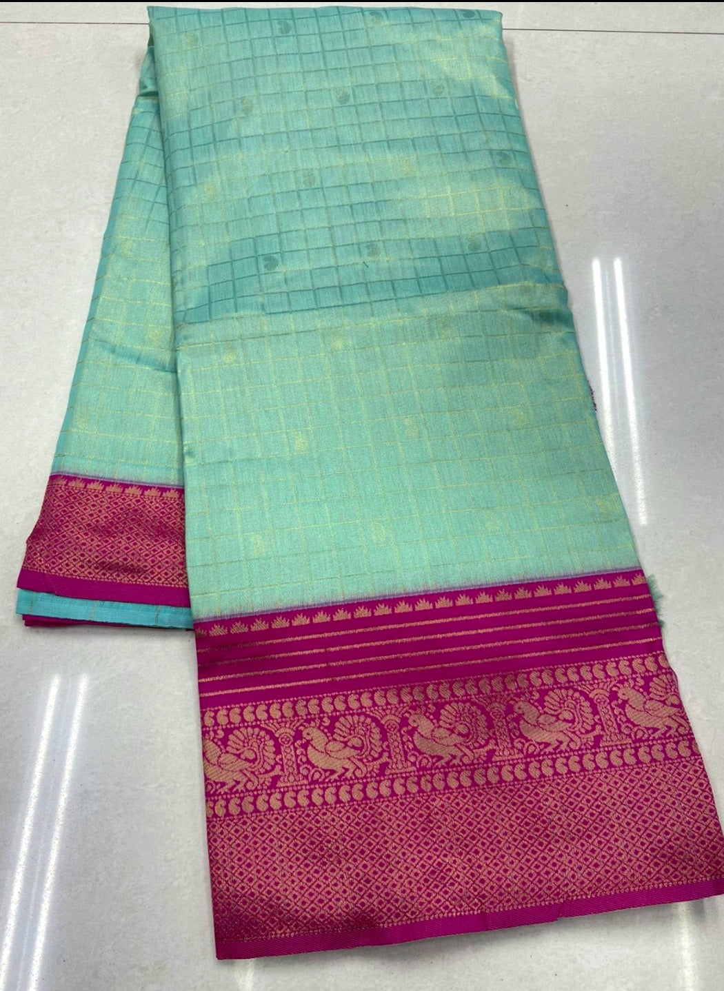 Saree un stiched blouse code SLS 422