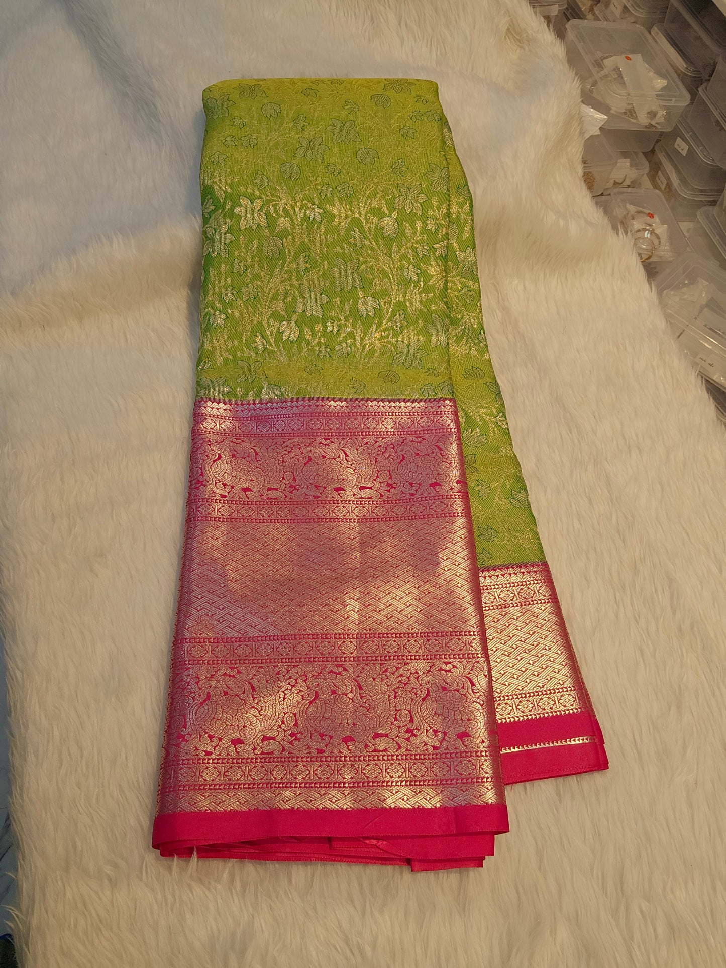 Saree un stiched blouse code SLS 574
