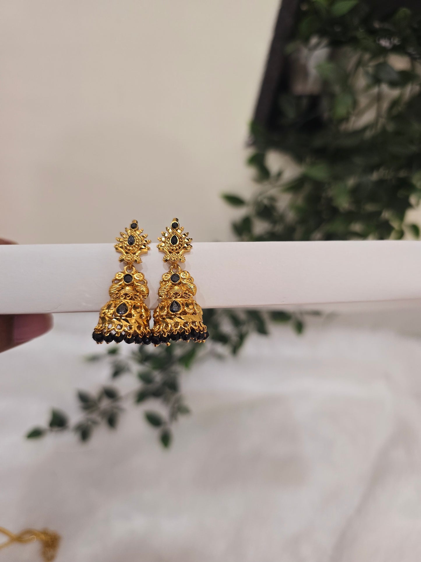 screw back earrings(black) - SLS 244J