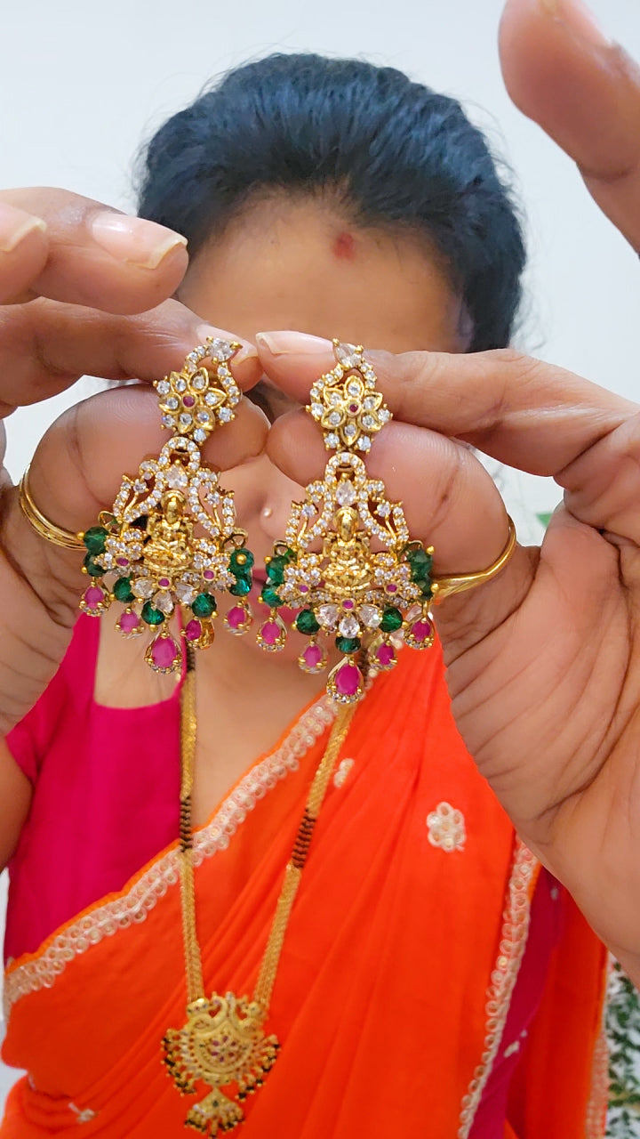 SLS 189J Gold Replica  Beautiful Eaings