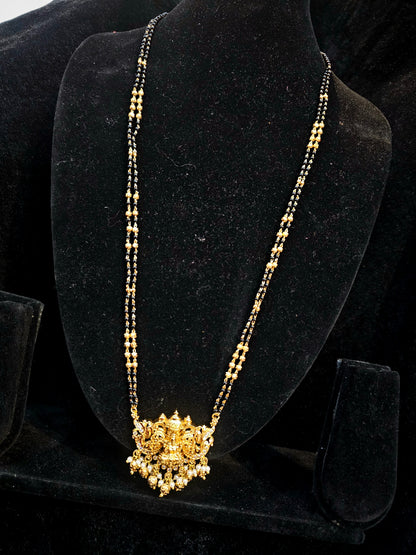 Long Black beads code SLS 895J