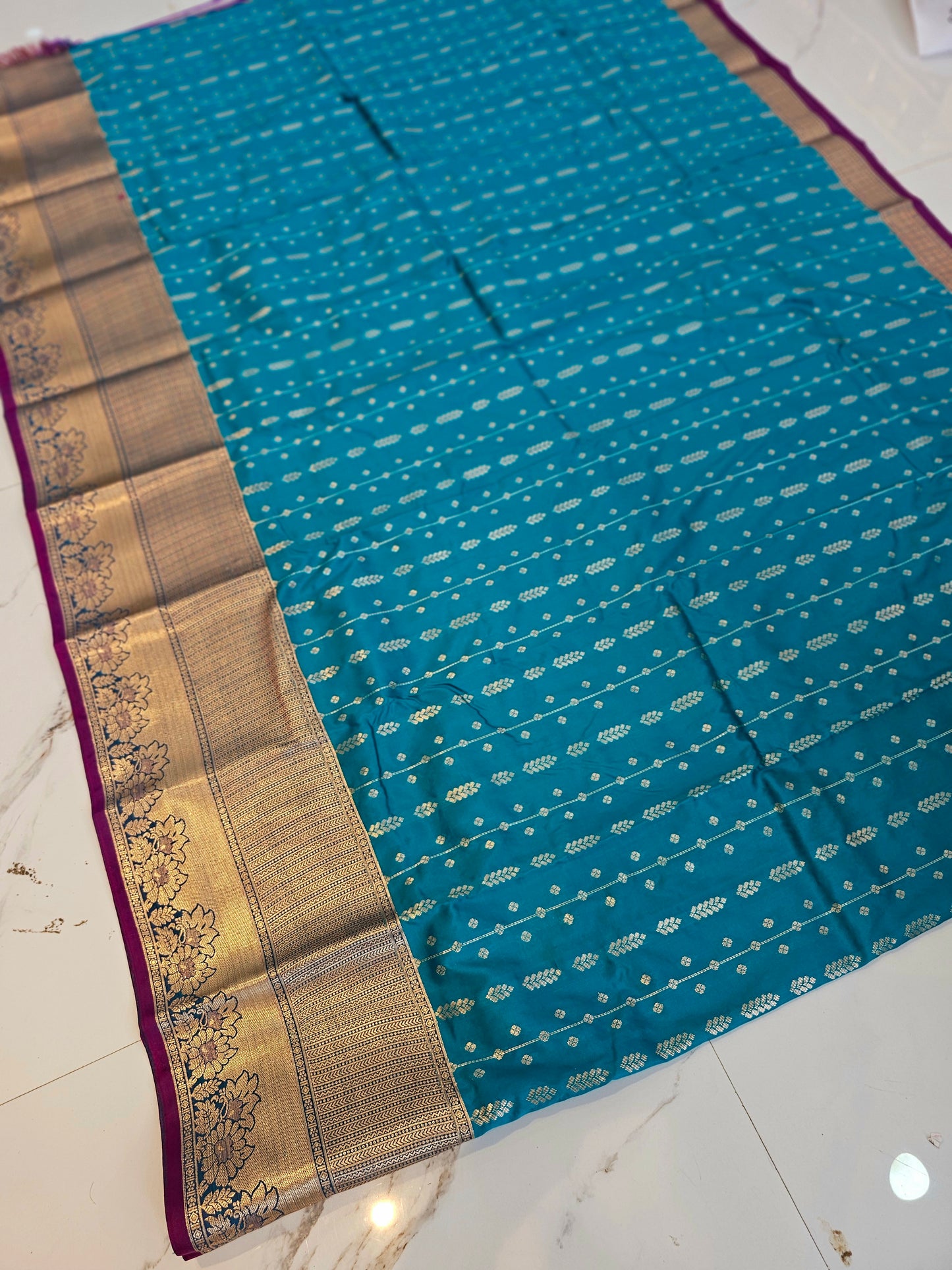 Saree un stiched blouse code SLS 673