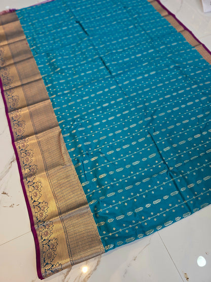 Saree un stiched blouse code SLS 673