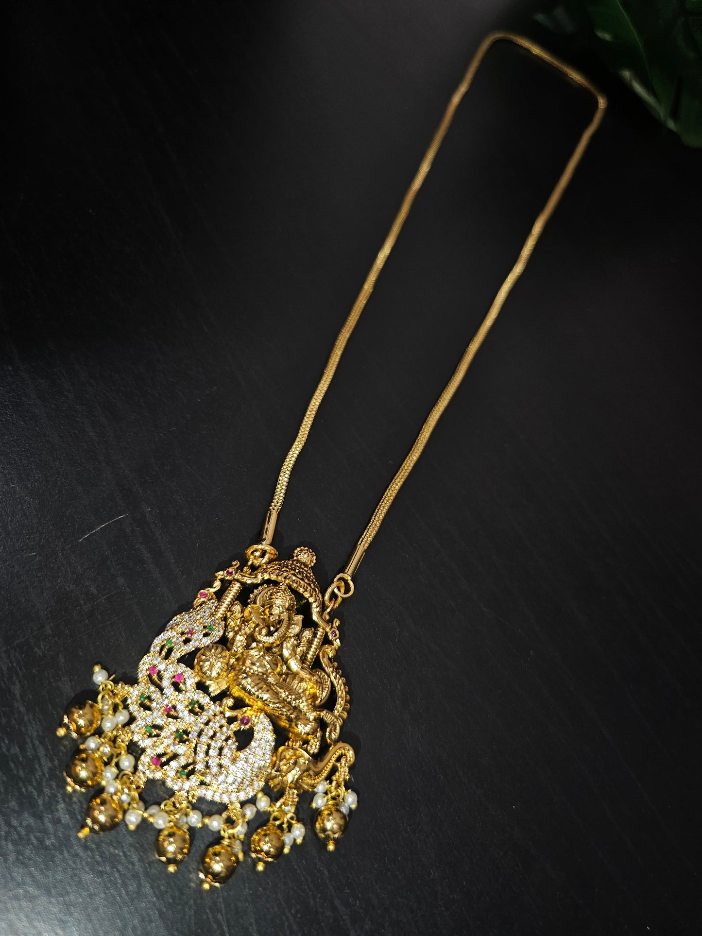 Long chain with dolor code SLS 806 J