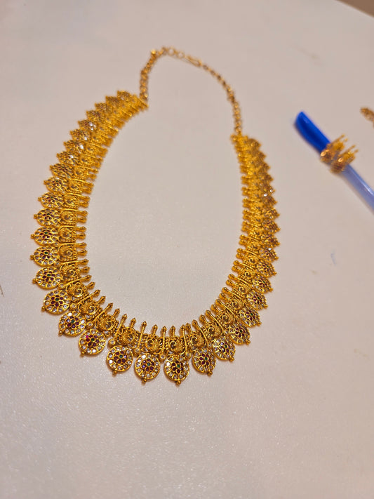 Code sls 217 J 328J  bottumala with earrings