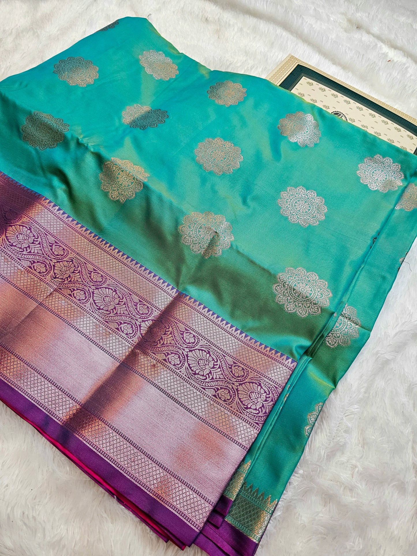 Saree un stiched blouse code SLS 560