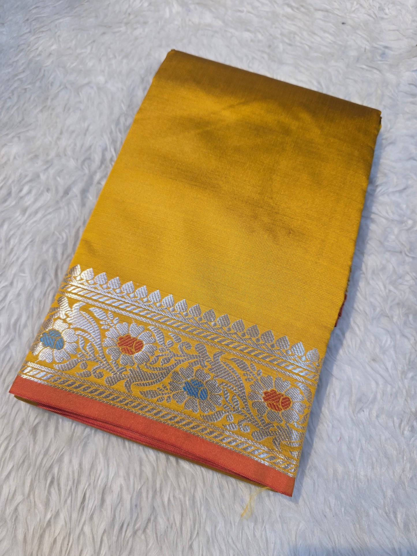 Saree un stiched blouse code SLS 703