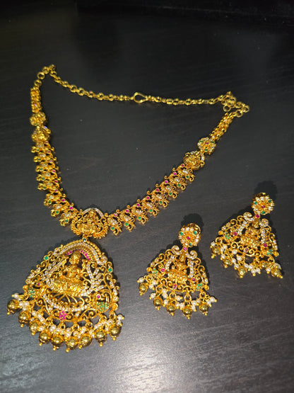 Neck set with earinges code SLS 827J
