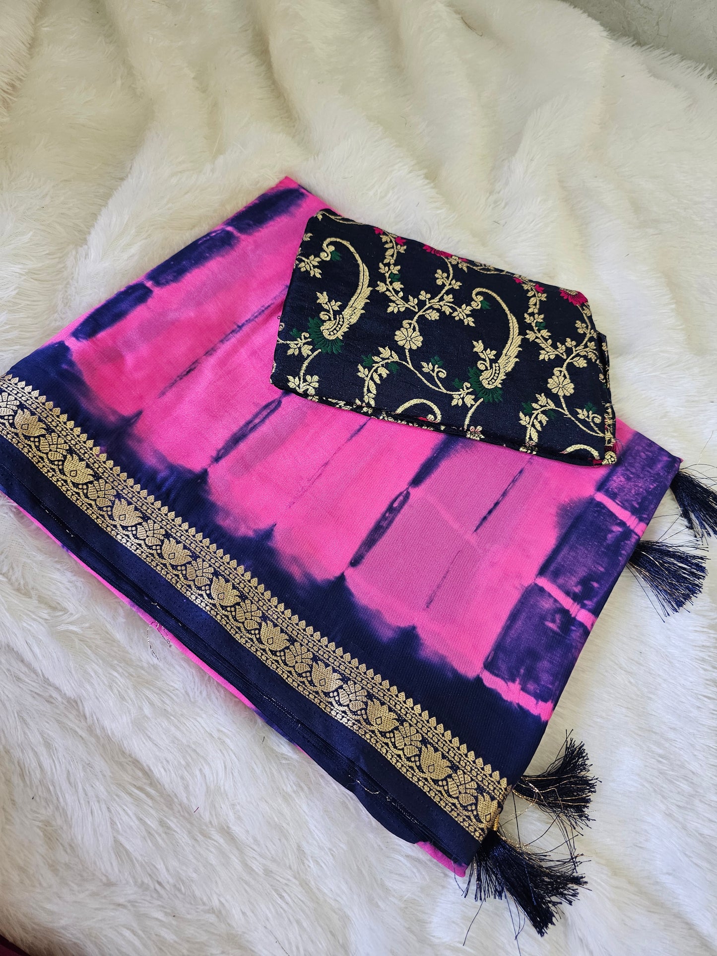 Saree un stiched blouse code SLS 381