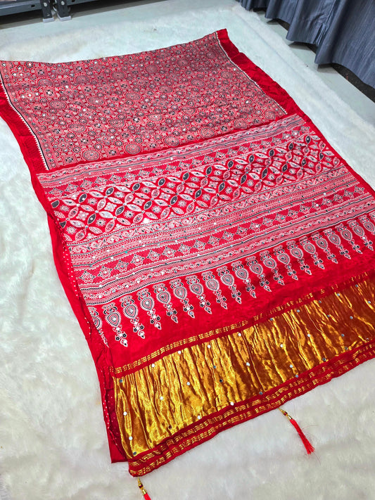 RED Saree un stiched blouse code SLS  651