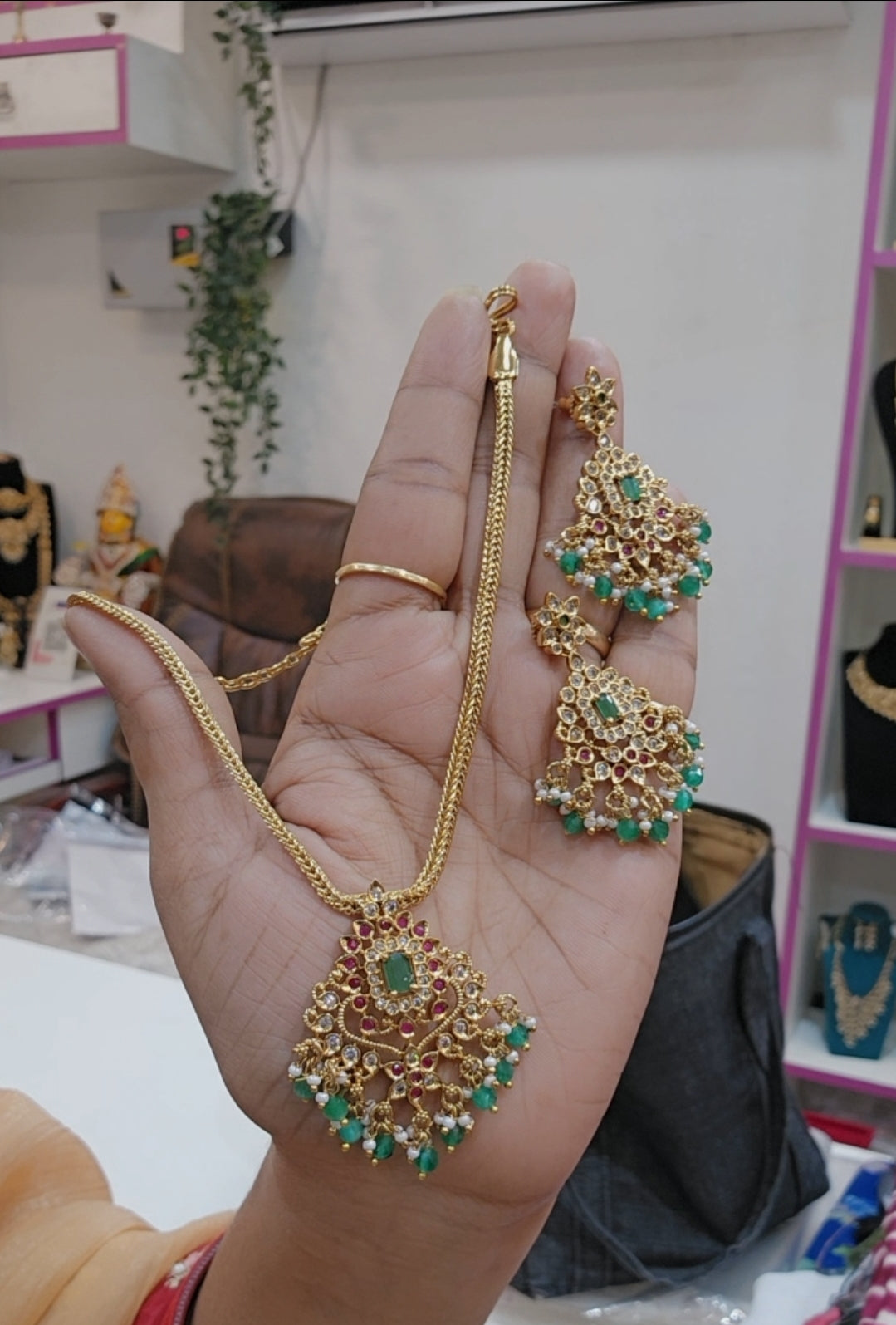 Neck set with earrings SLS66j