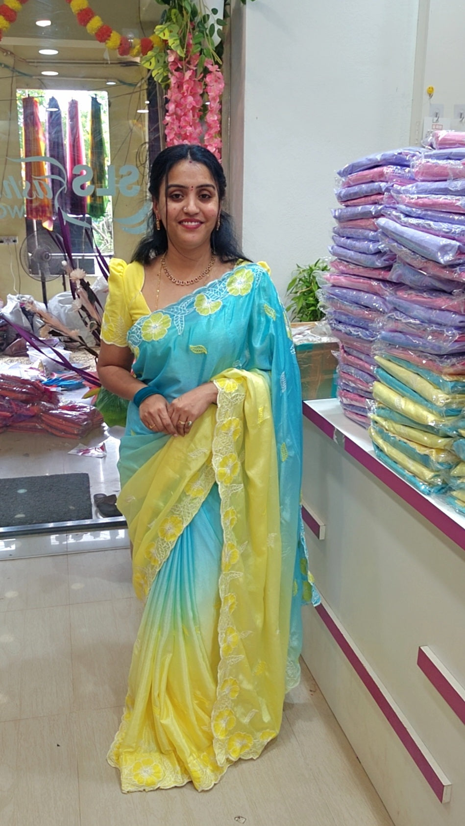 Saree un stiched blouse SLS62