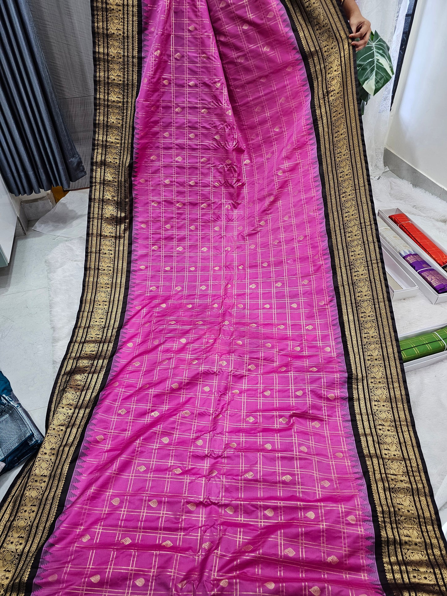 Saree un stiched blouse code SLS 584