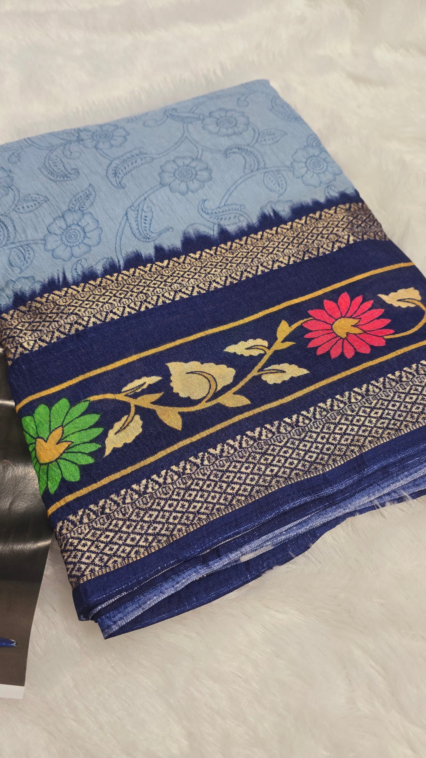 Saree un stiched blouse code SLS 331