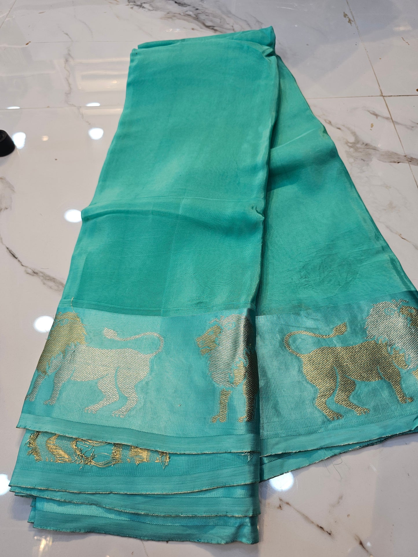 Saree un stiched blouse SLS 84