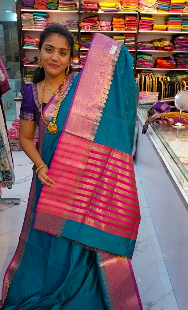 Saree un stiched blouse code SLS 542
