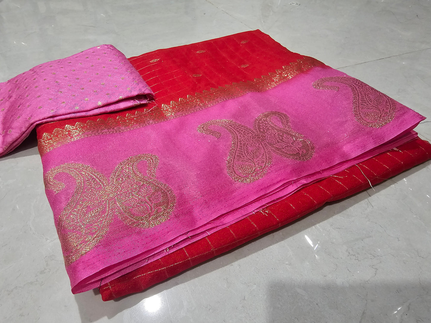 Saree un stiched blouse code SLS 568