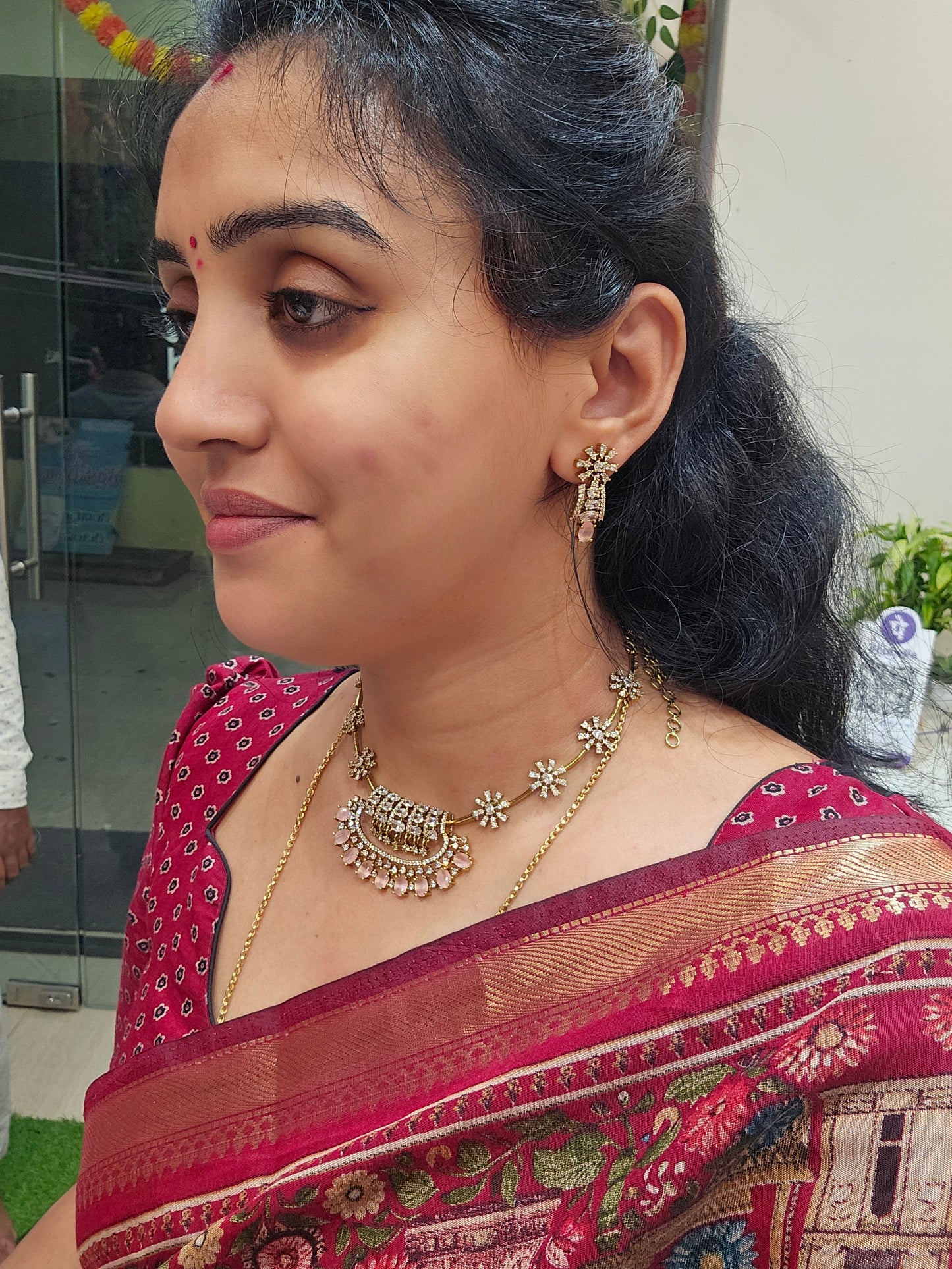 Neck set with earrings - SLS 75J