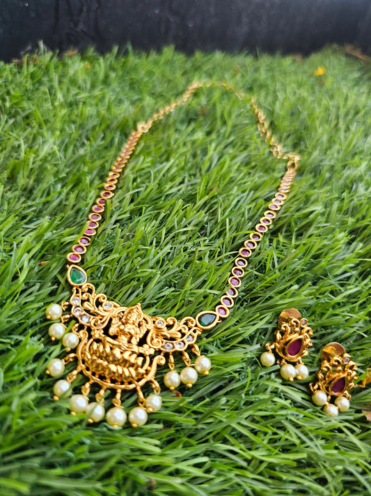 Neck set with earrings code SLS 544J