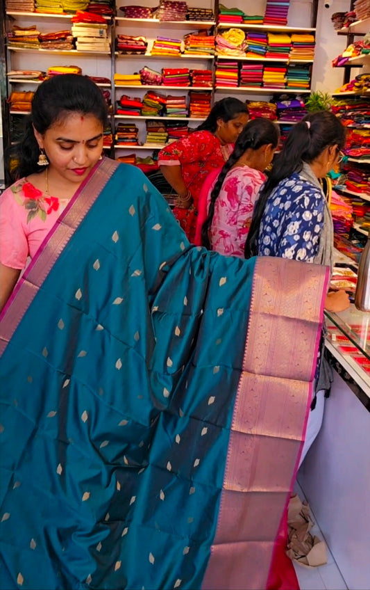 Saree un stiched blouse code SLS 524
