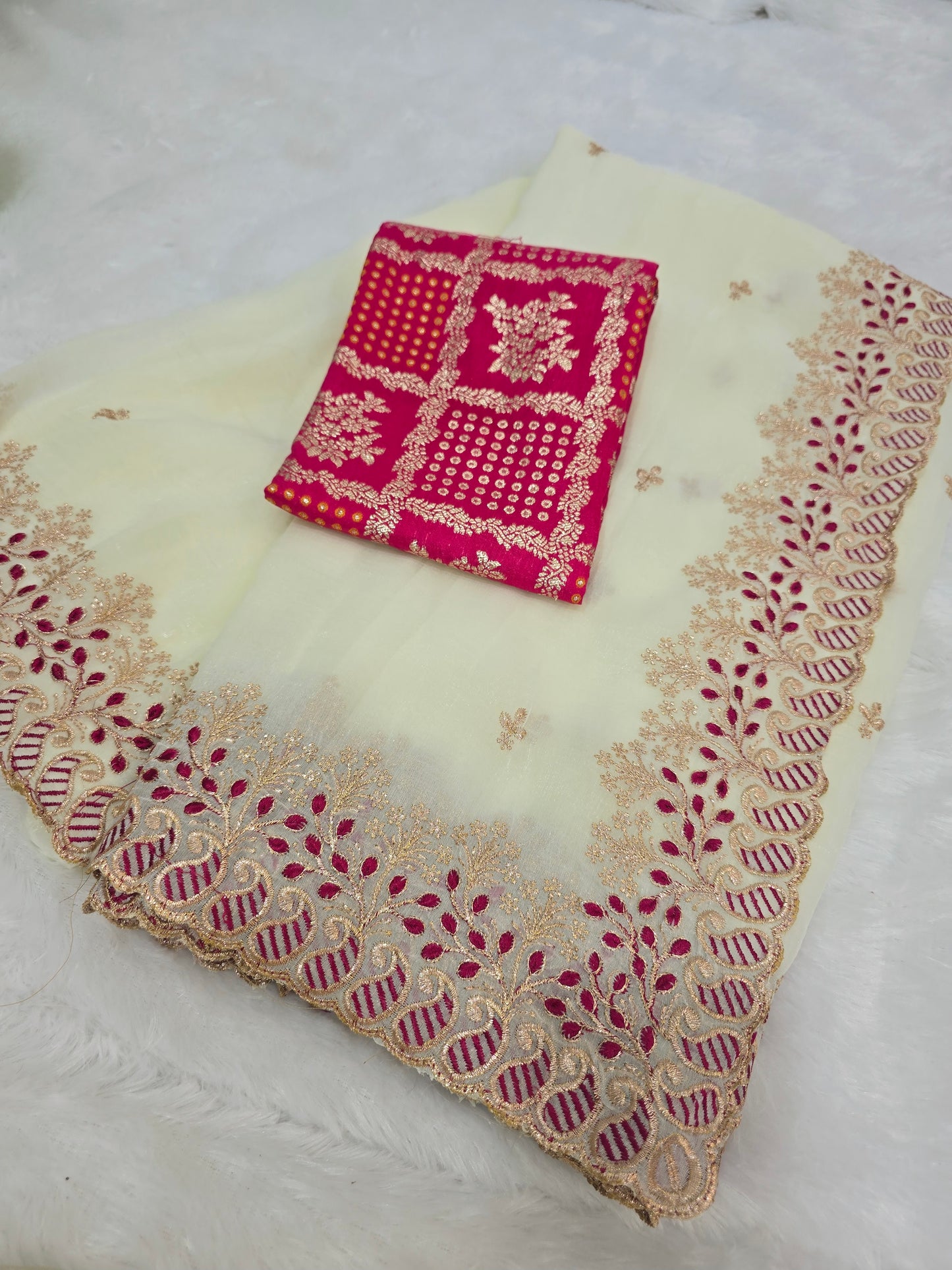Saree un stiched blouse code SLS 283