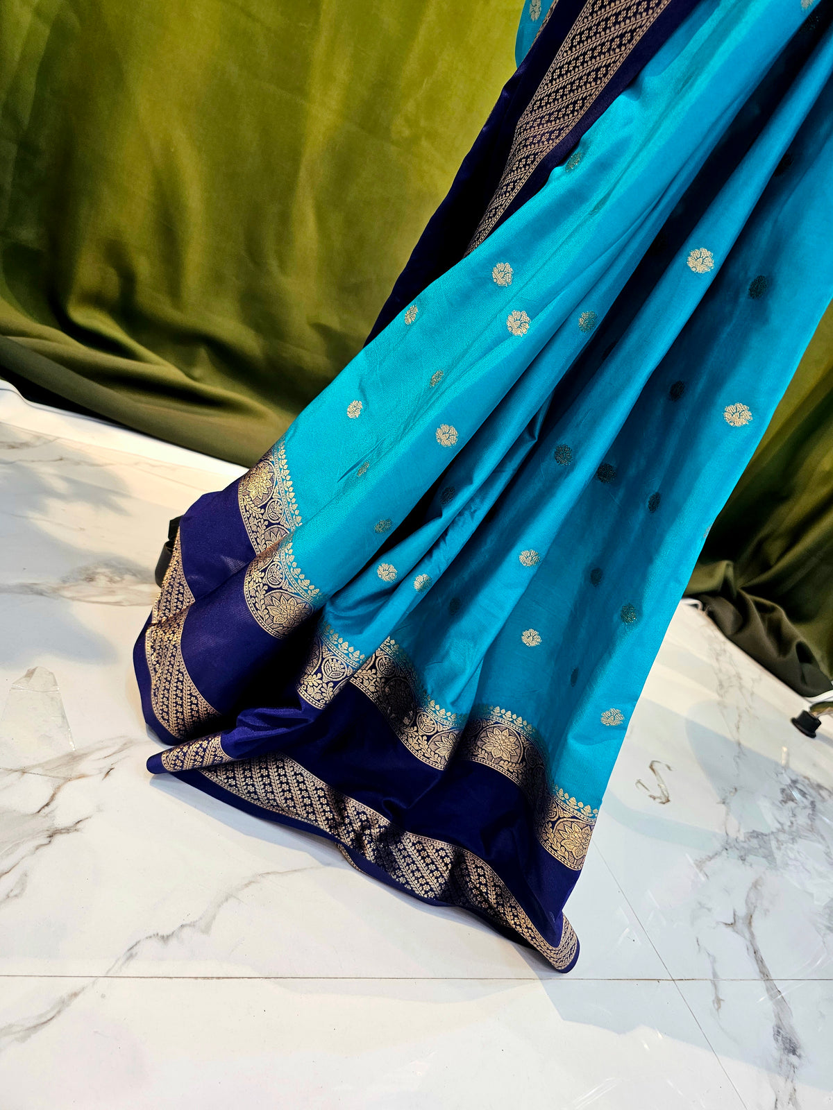 Saree un stiched blouse code SLS 736