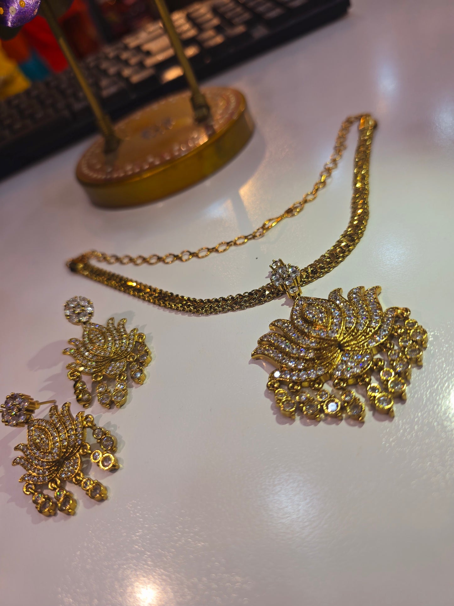 Neck set with earrings Code SLS 351 J