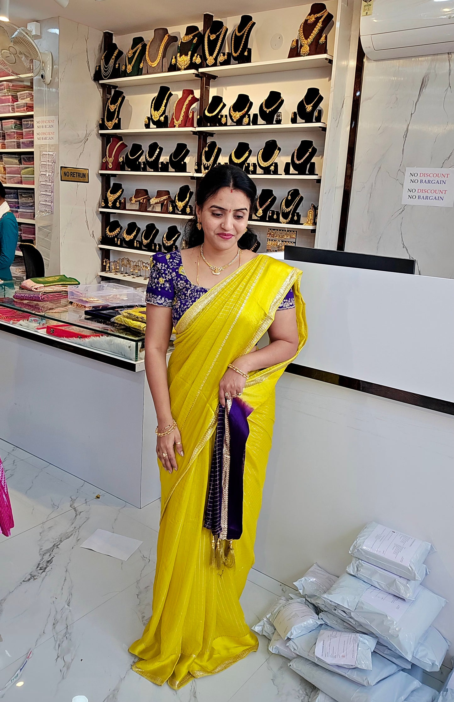 Saree un stiched blouse code SLS 378