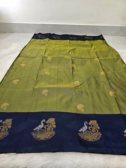 Saree un stiched blouse code SLS 580